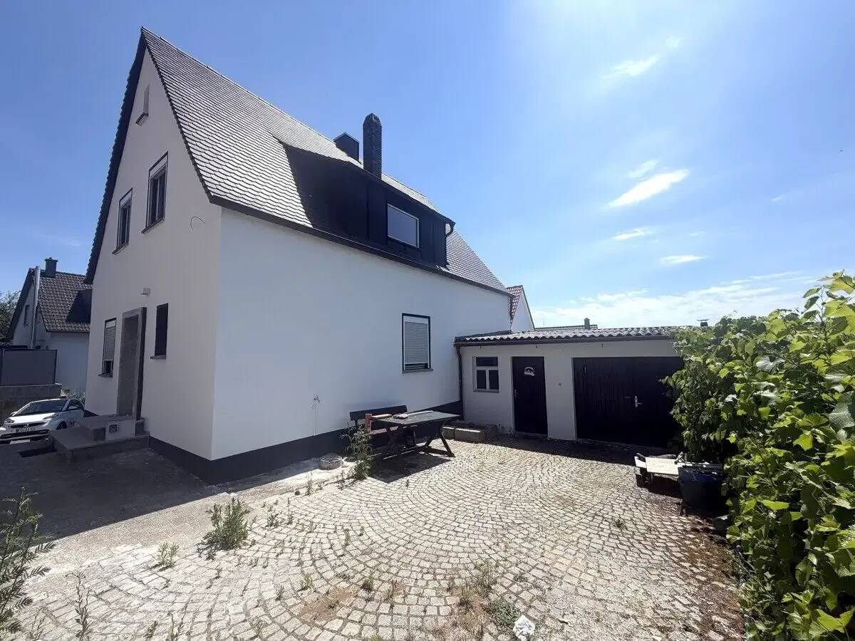Mehrfamilienhaus zur langfristigen Vermietung – Ideal für Firmen, Mitarbeiter oder Monteurunterkünfte, 91301 Forchheim