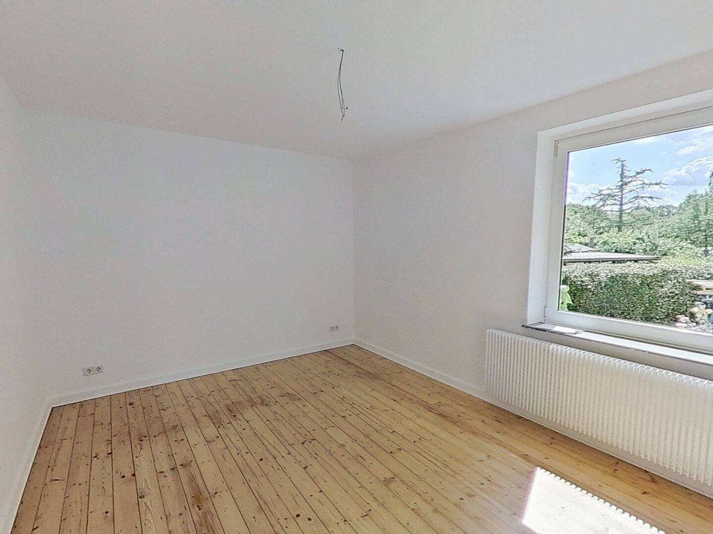 Ein Ort zum Wohlfühlen: 2-Zimmer-Erdgeschosswohnung mit Wannenbad, 33607 Bielefeld (Innenstadt)