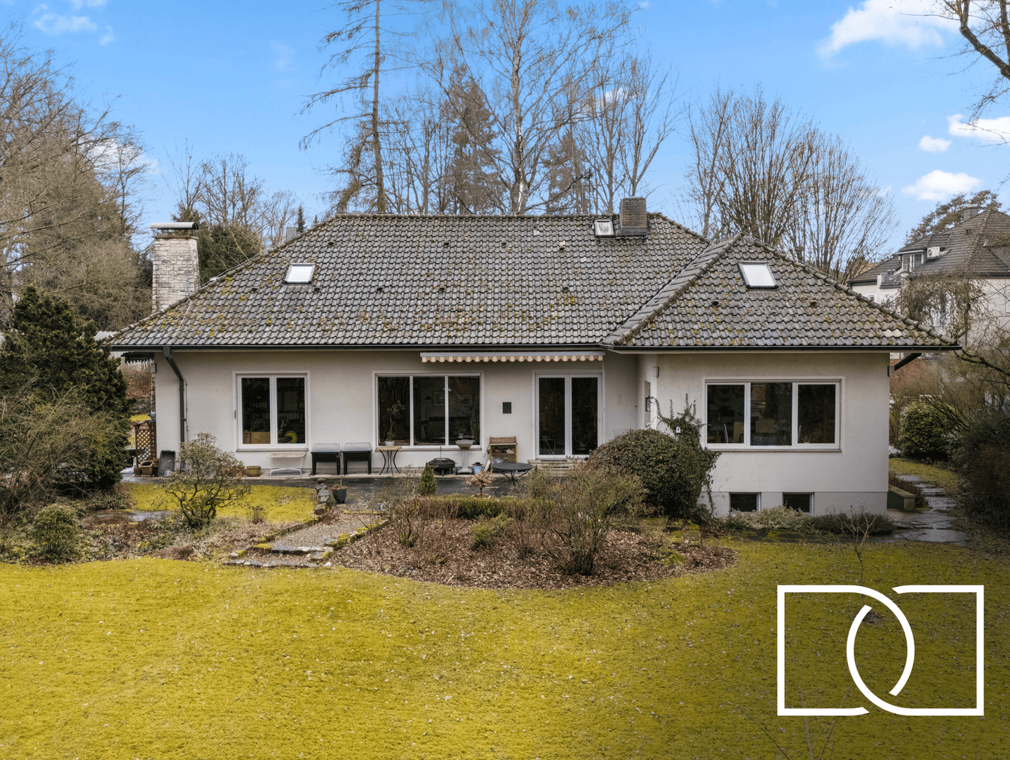 Traumhaftes Grundstück! Modernisiertes Einfamilienhaus in einmaliger Lage an der Wilhelminenaue, 95448 Bayreuth