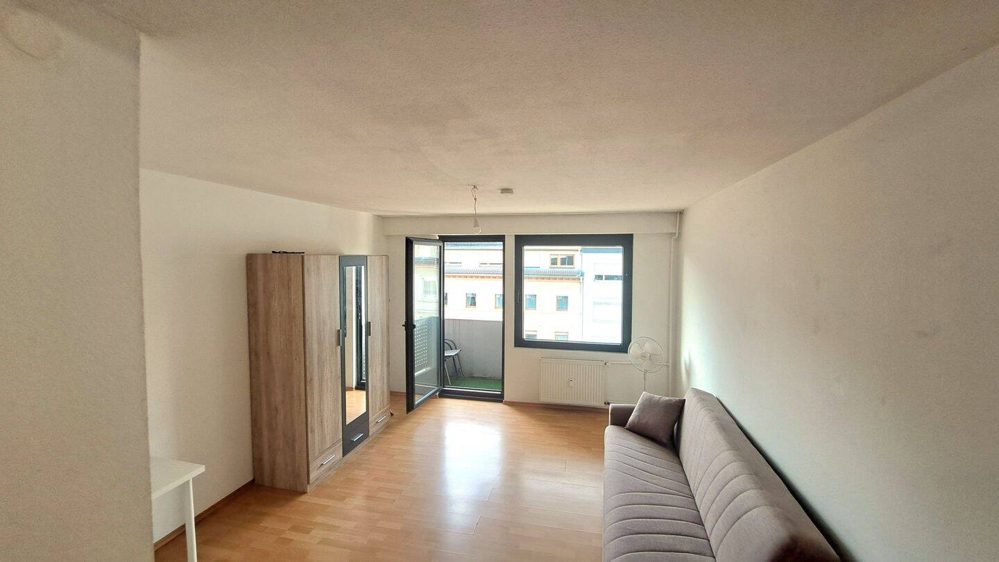 1 Zimmer Apartement von privat, 76135 Karlsruhe (Beiertheim-Bulach Oberreut Südweststadt Weststadt)