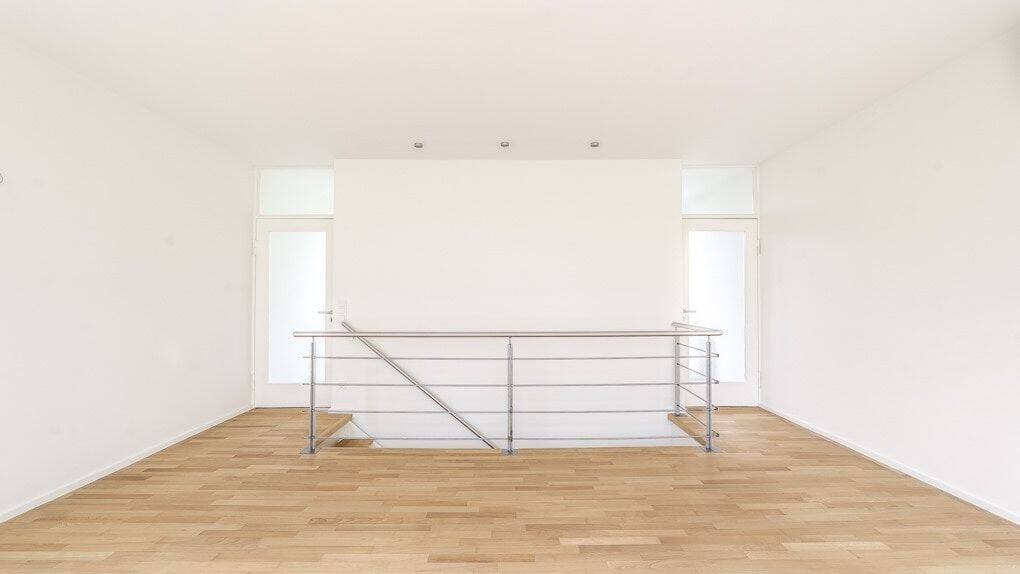 Ein Kleinod im Hansaviertel – frisch sanierte Maisonettewohnung mit großer Loggia und unverbaubarem Blick ins Grüne, 10557 Berlin (Mitte Hansaviertel Moabit Tiergarten)