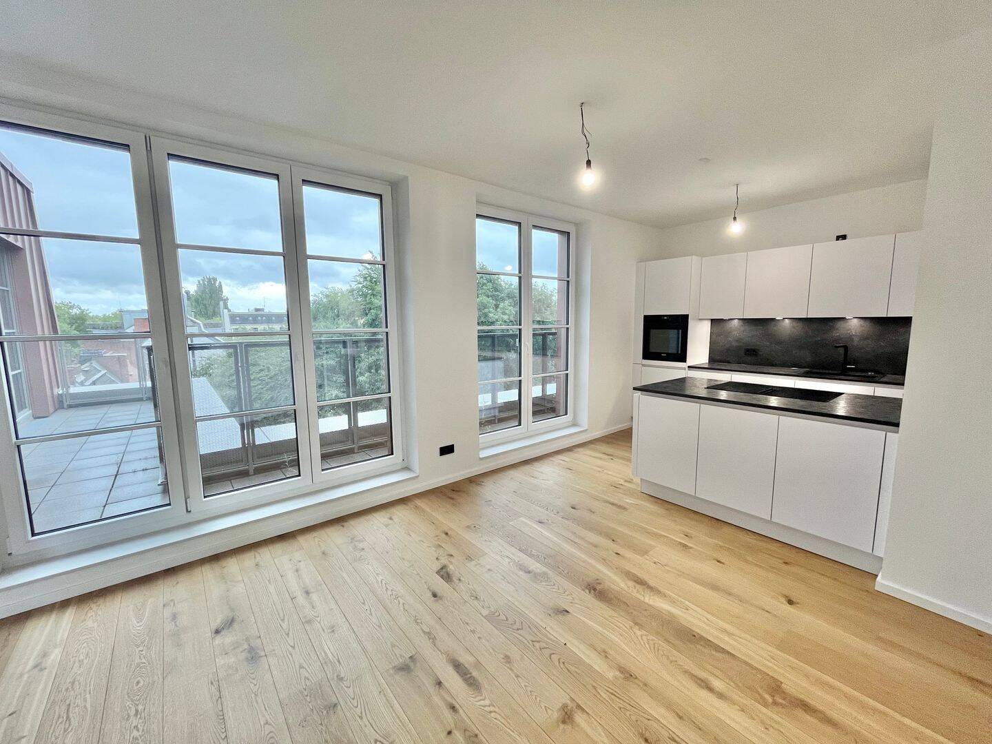 4 Zimmer-Endetage mit Weitblick (Neubau-Erstbezug) im Schanzenviertel, 20357 Hamburg (Altona)