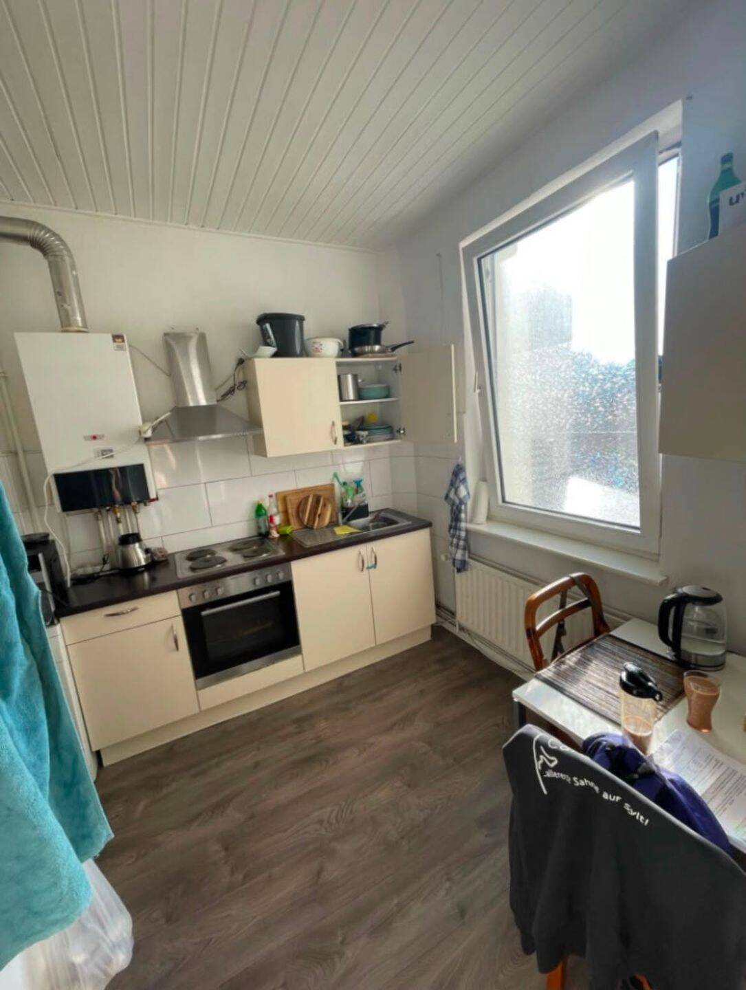 Walle, 3 Zi.-Whg. mit Laminat und Duschbad sowie Einbauküche, 28217 Bremen (Handelshäfen Steffensweg Utbremen Westend)