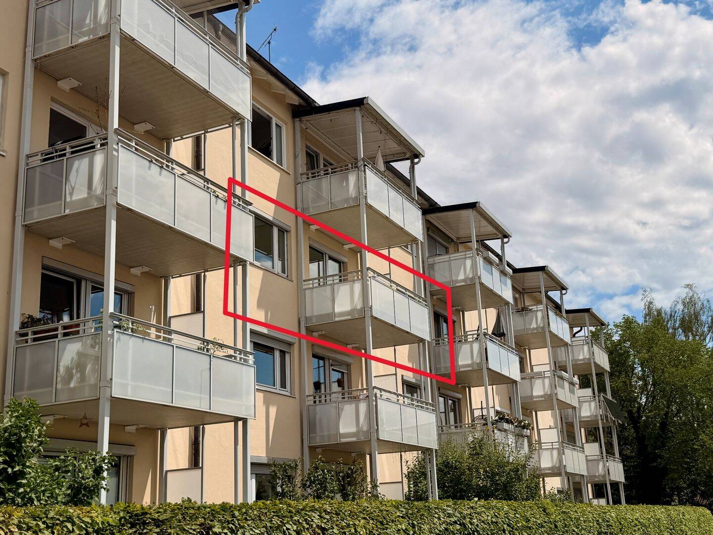 Kernsaniertes Wohnjuwel (Erbbaurecht)mit neuem Balkon in gefragter Münchner Lage-sofort bezugsbereit, 81737 München (Ramersdorf-Perlach)