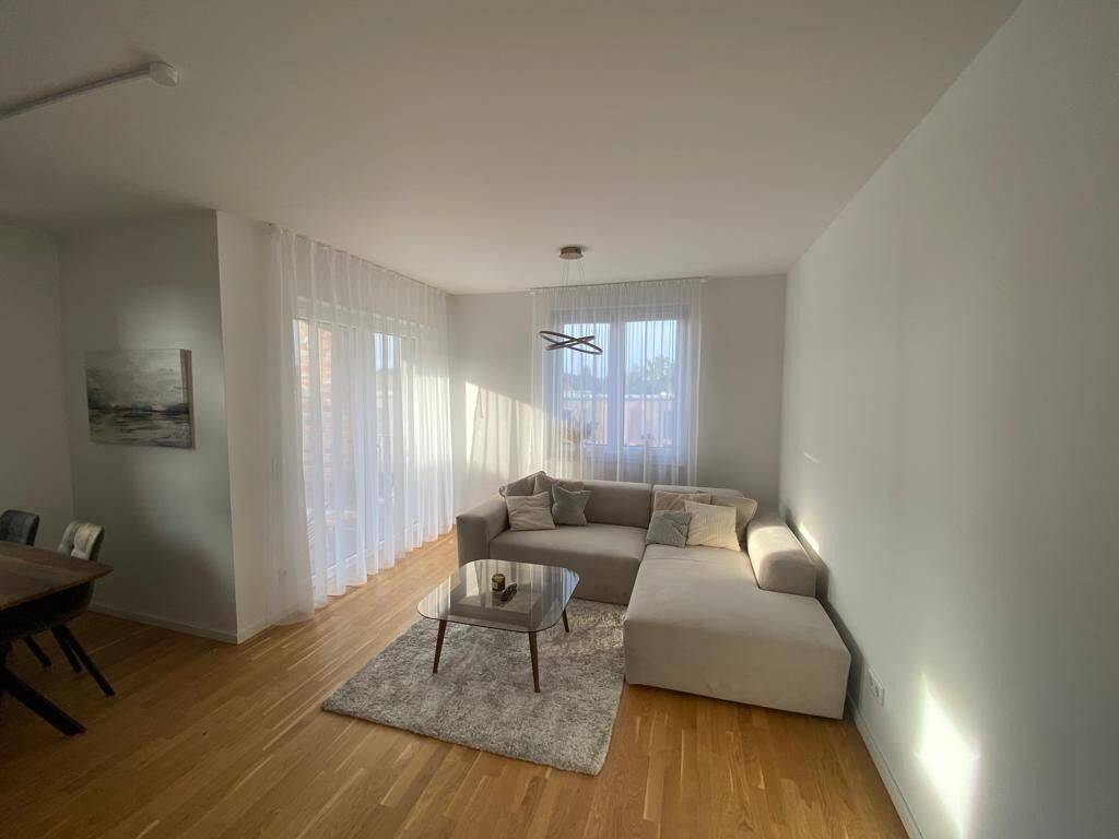 Praktisch geschnittene 3-Zimmer-Wohnung mit EBK und Balkon, 30655 Hannover
