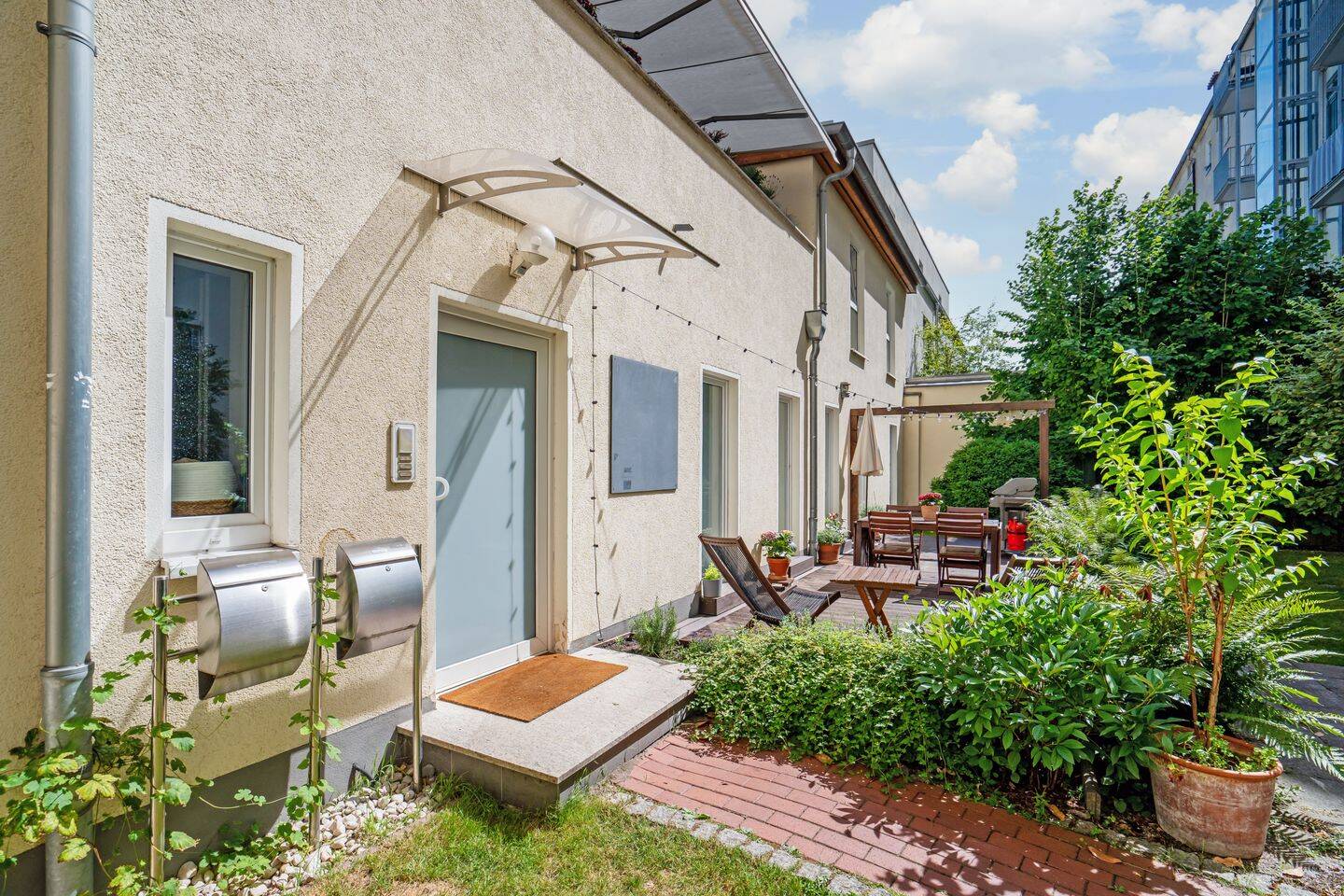 Exklusive Remisenwohnung mit Stadthausflair und Terrasse im beliebten Travekiez, Friedrichshain, 10247 Berlin (Friedrichshain-Kreuzberg Friedrichshain Prenzlauer Berg)