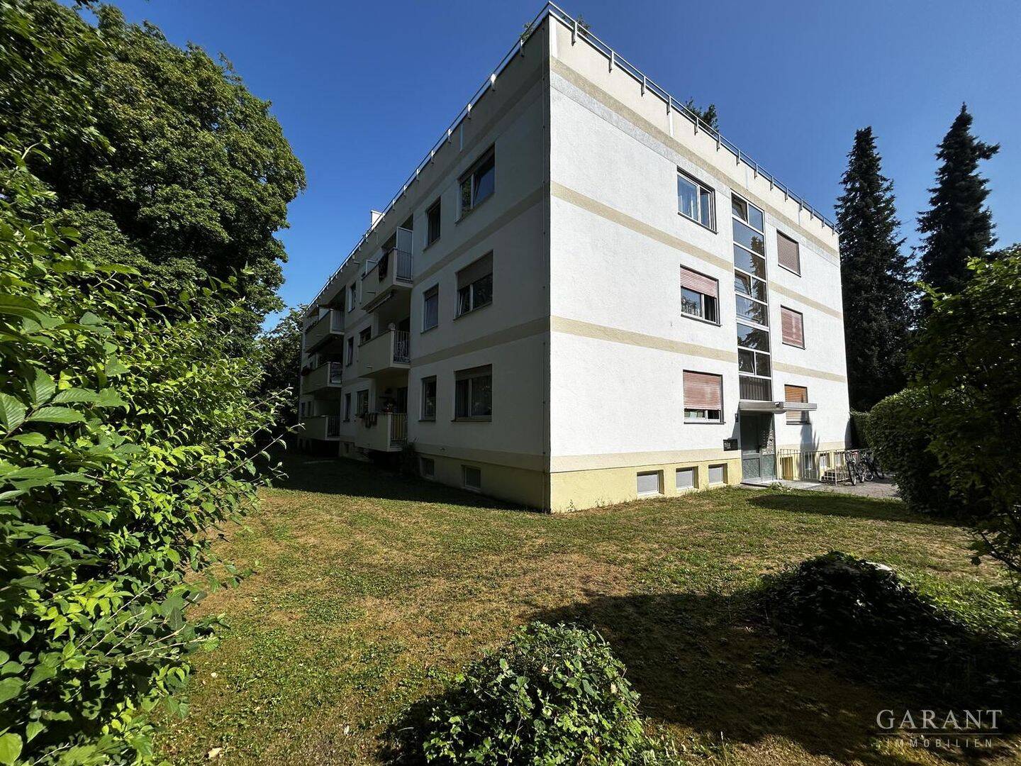 Ruhig und grün in Pasing! Hübsche 2 Zimmer-Wohnung mit Süd-/West-Loggia, frei ab Ende 2026, 81243 München (Aubing-Lochhausen-Langwied Pasing-Obermenzing)