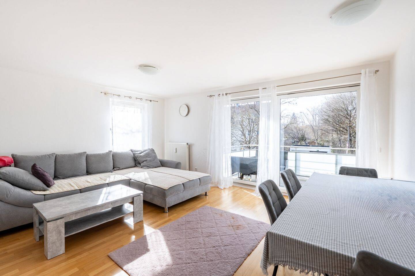 AIGNER – Berg am Laim: 3-Zimmer-Wohnung mit Modernisierungsoption, 81671 München (Au-Haidhausen Berg am Laim Ramersdorf-Perlach)