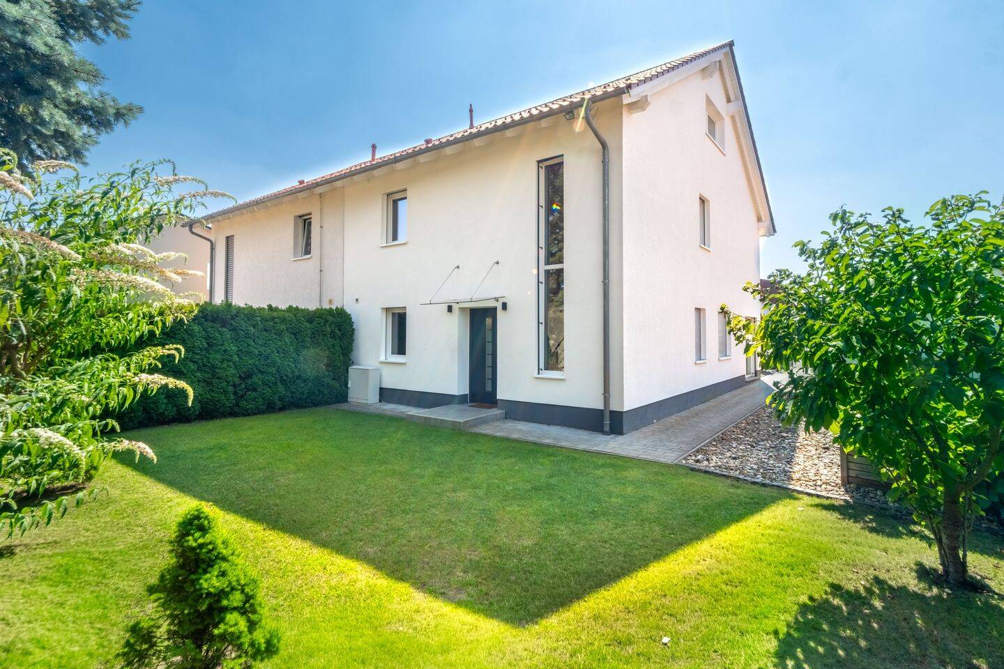 SCHÖN Immobilien: charmante, moderne DHH in Rockolding (Video), 85088 Vohburg a.d. Donau