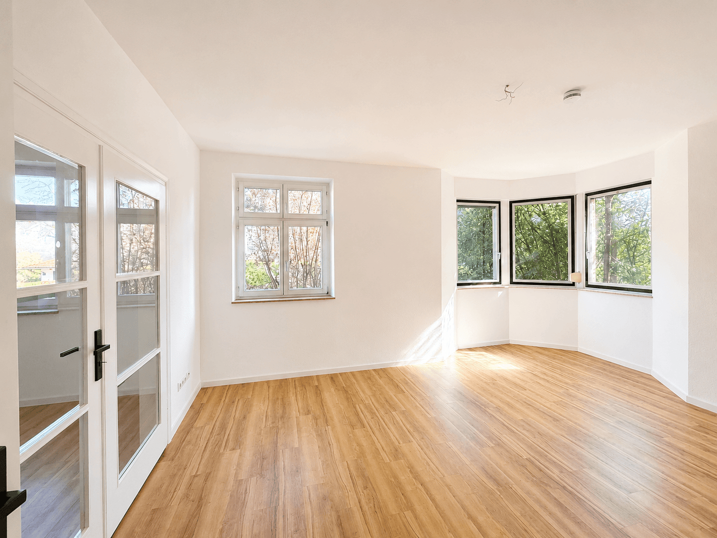 4-Zimmer-Erdgeschosswohnung in stilvoller Altbauvilla – ruhig & zentral in Bühl, 77815 Bühl
