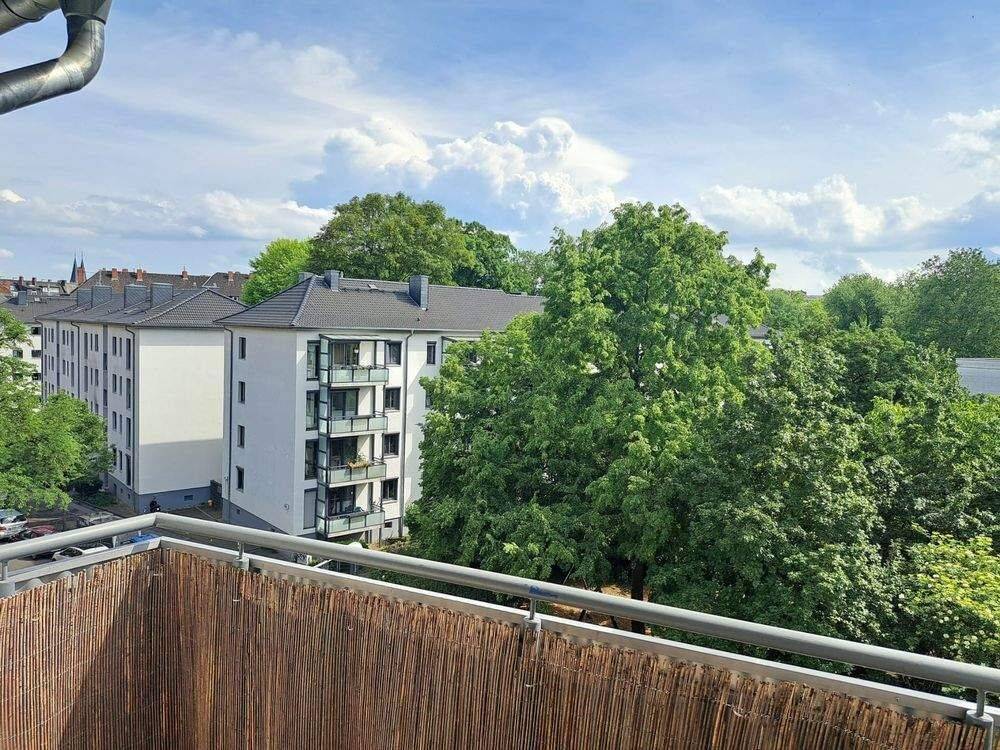 Schicke 2 Zimmer-Wohnung mit Blick ins Grüne in Wiesbaden!, 65195 Wiesbaden (Wiesbaden)