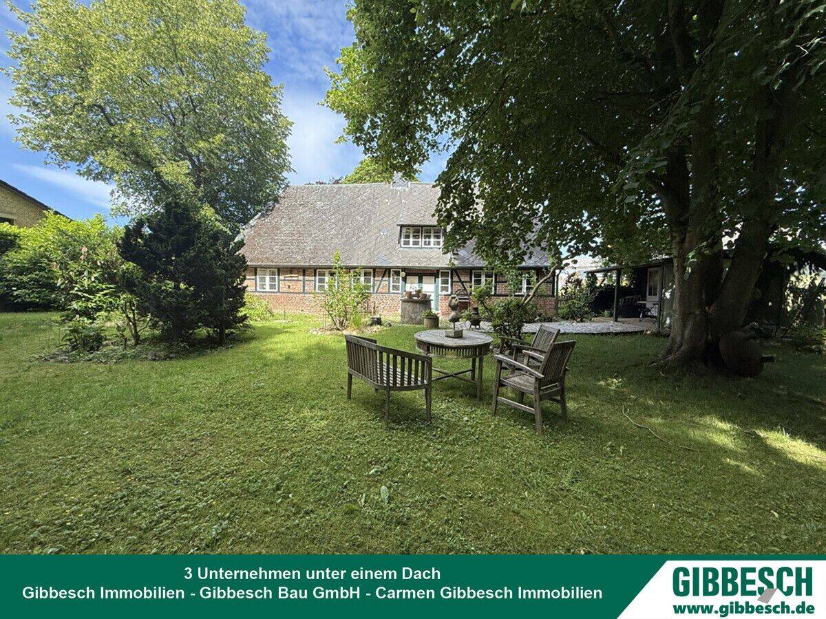 1.232 m² Grdstck. * liebevoll restaur. Fachwerkhaus * zentral u. dennoch idyllischer Garten* Carport, 23869 Elmenhorst