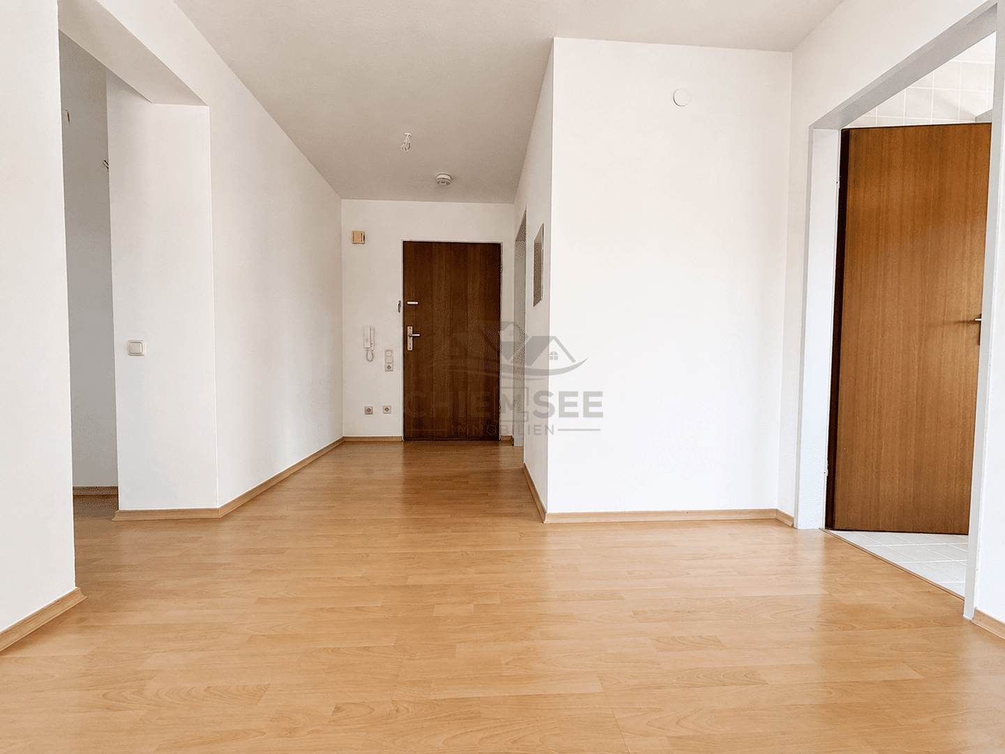 Helle 3-Zimmer-Wohnung mit zwei Balkonen in Seebruck am Chiemsee – bezugsfertig, 83358 Seeon-Seebruck