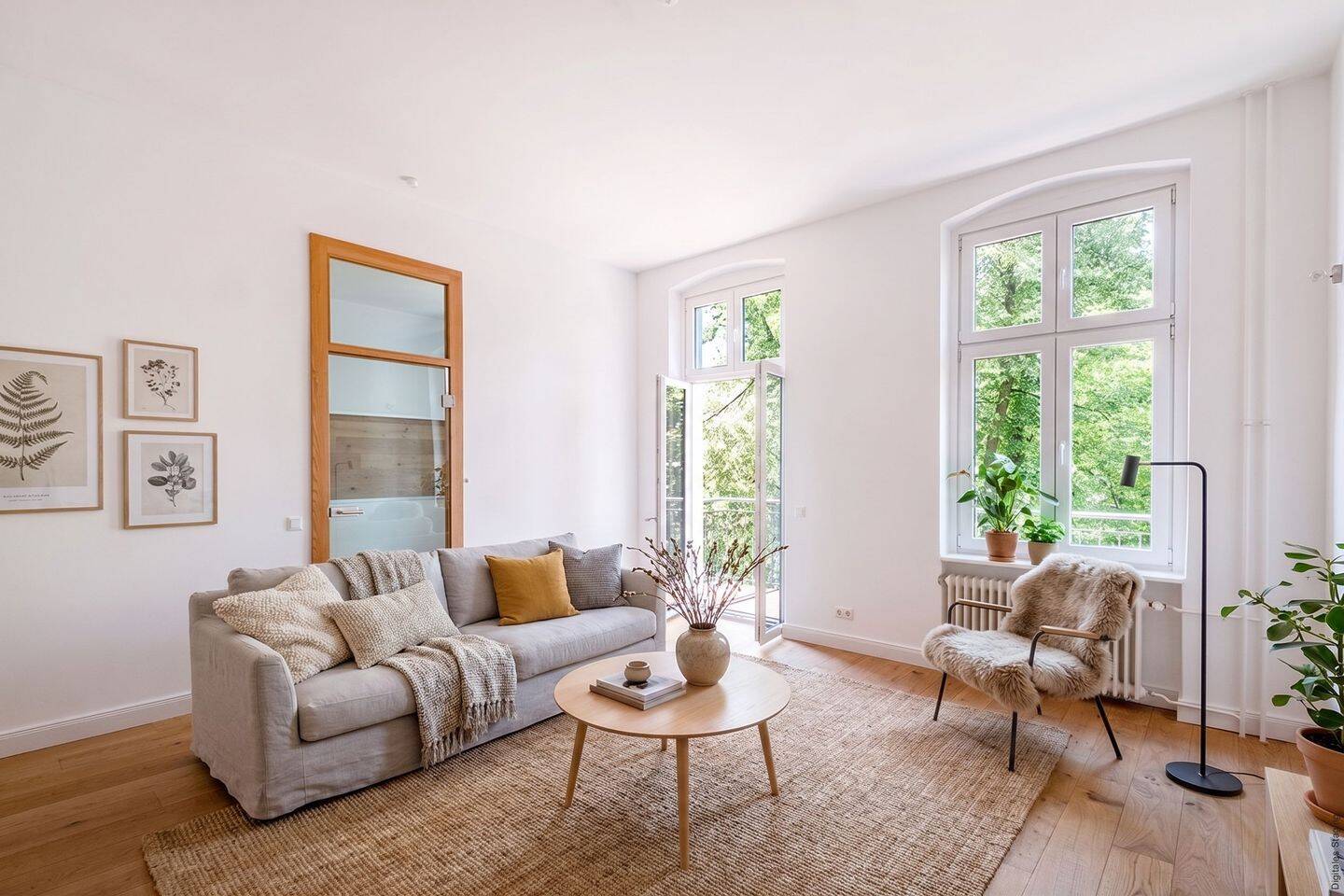 Stilvolles City-Apartment im Stephankiez: 2 Zimmer, Balkon & smartes Home-Office – 10559 Berlin – Bild 1 von 3