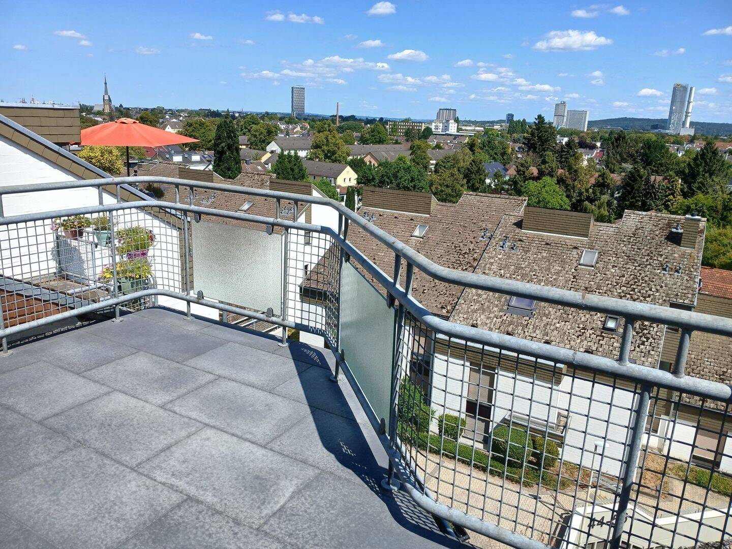 Geräumige 2-Zimmerwohnung mit 2 Balkonen und PKW-TG-Platz in Bonn-Dottendorf, 53129 Bonn (Dottendorf Kessenich Poppelsdorf Zentrum)