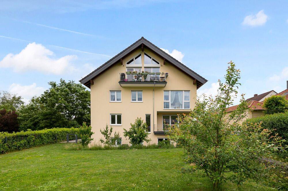 Smarte & seltene Investmentchance: Hochwertiges Mehrfamilienhaus mit Feldblick & Cashflow, 61267 Neu-Anspach