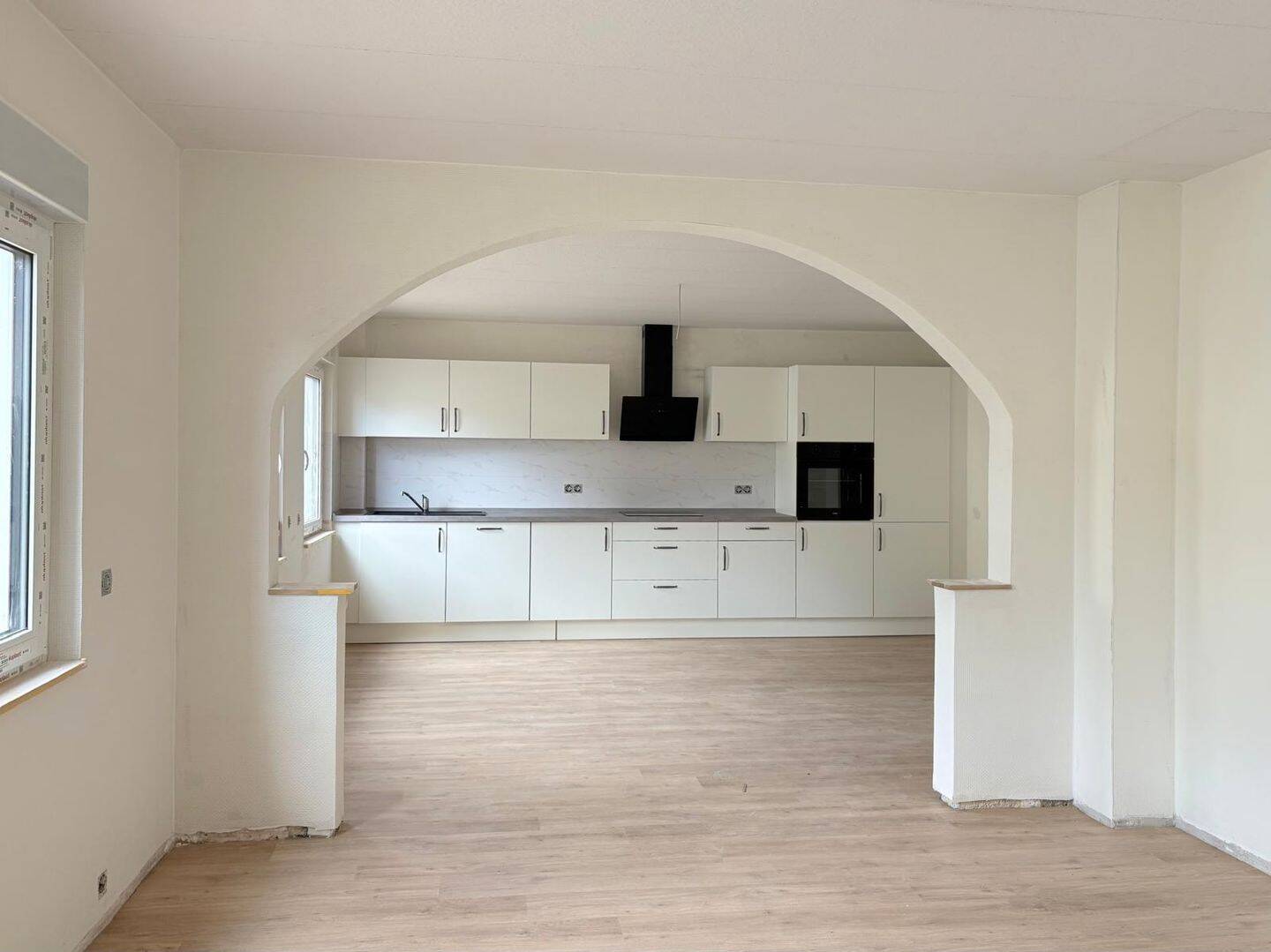 4-Zimmer-Wohnung im kernsanierten Dreifamilienhaus, 35799 Merenberg