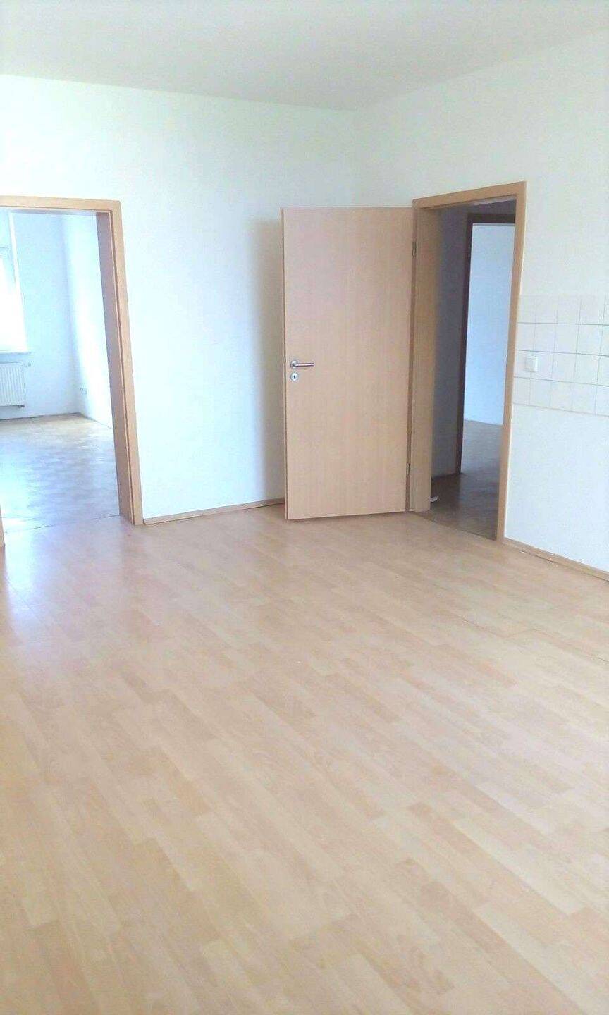 2,5 -Zimmer-Wohnung mit Balkon und Wannenbad, 45307 Essen (Kray Leithe)
