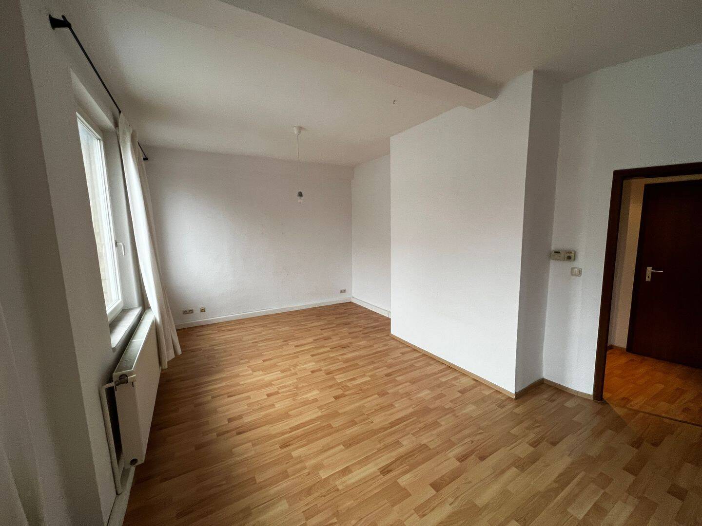 Helle 2-Zimmer-Wohnung mit Einbauküche in Fürth, 90763 Fürth (Südstadt Weikershof)