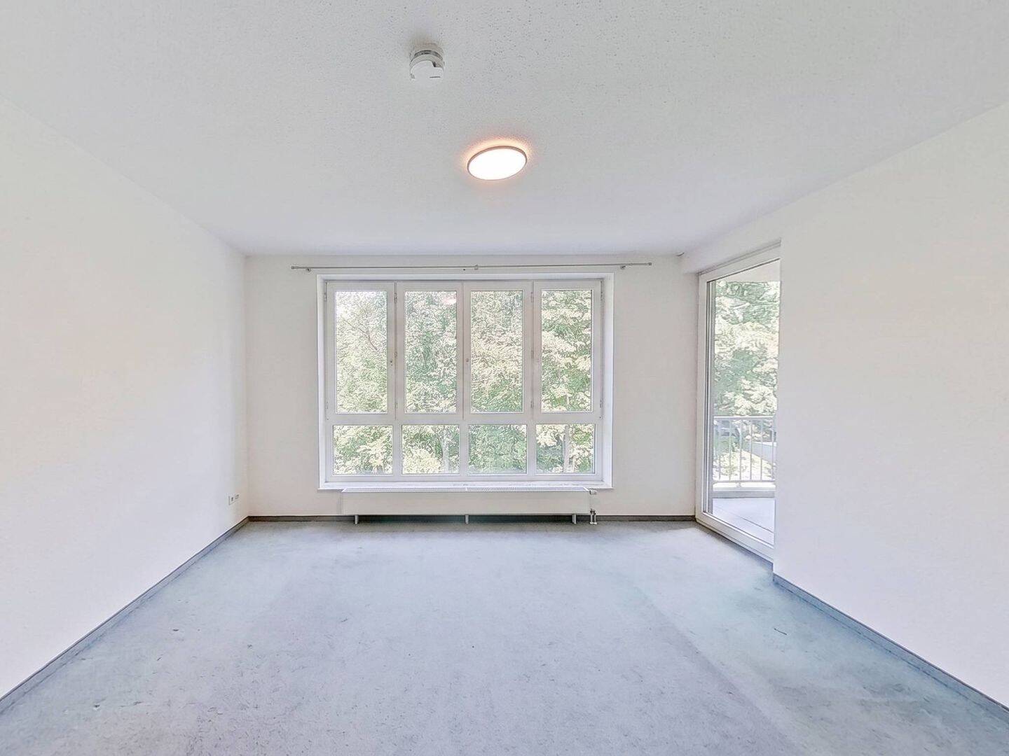 Helle 2-Zimmer-Wohnung mit Balkon in Hellerhof!, 40595 Düsseldorf (Benrath Garath Hellerhof Urdenbach)