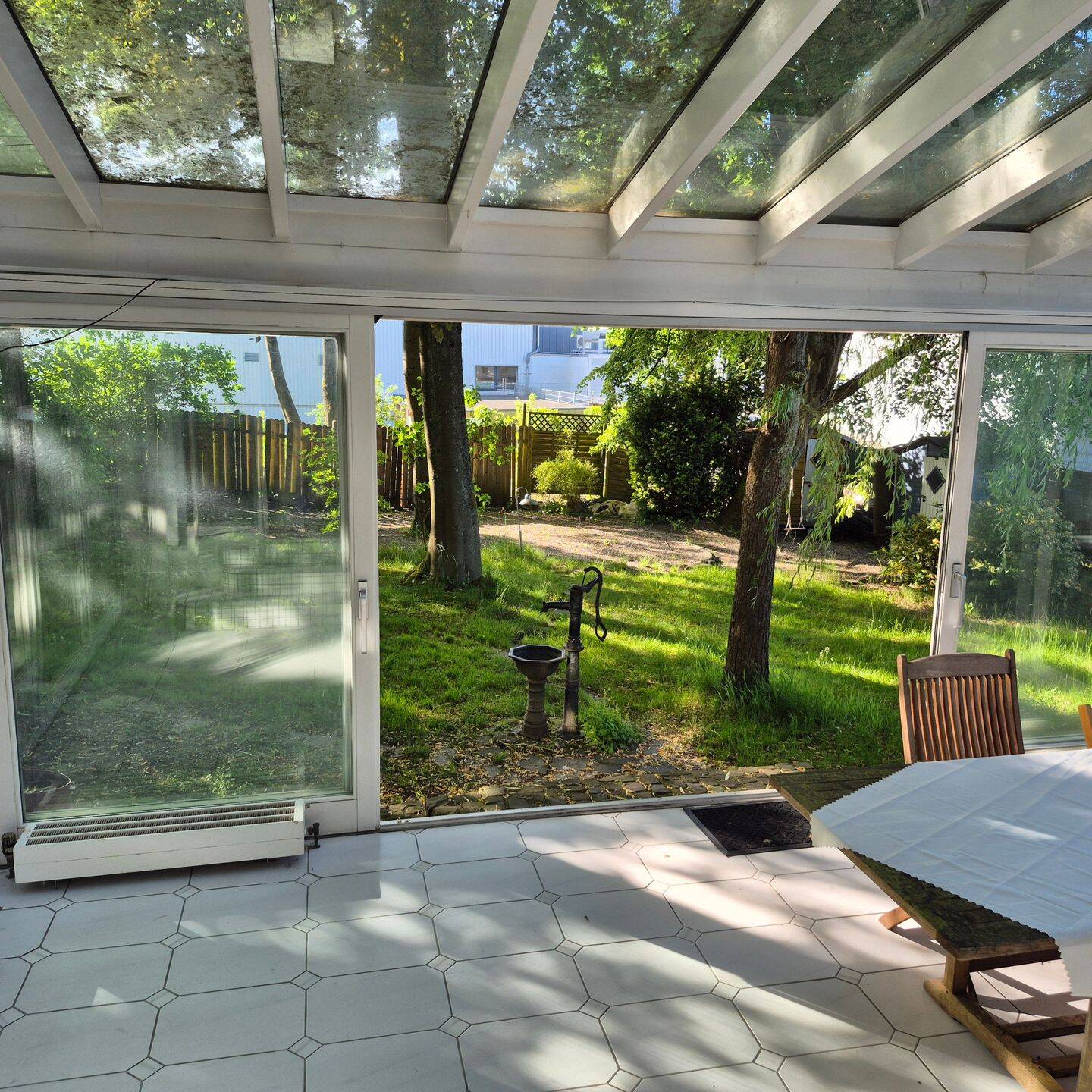 Ruhig gelegenes Einfamilienhaus (120qm) plus Wintergarten (20qm) in RS-Lennep, 42897 Remscheid (Lennep)