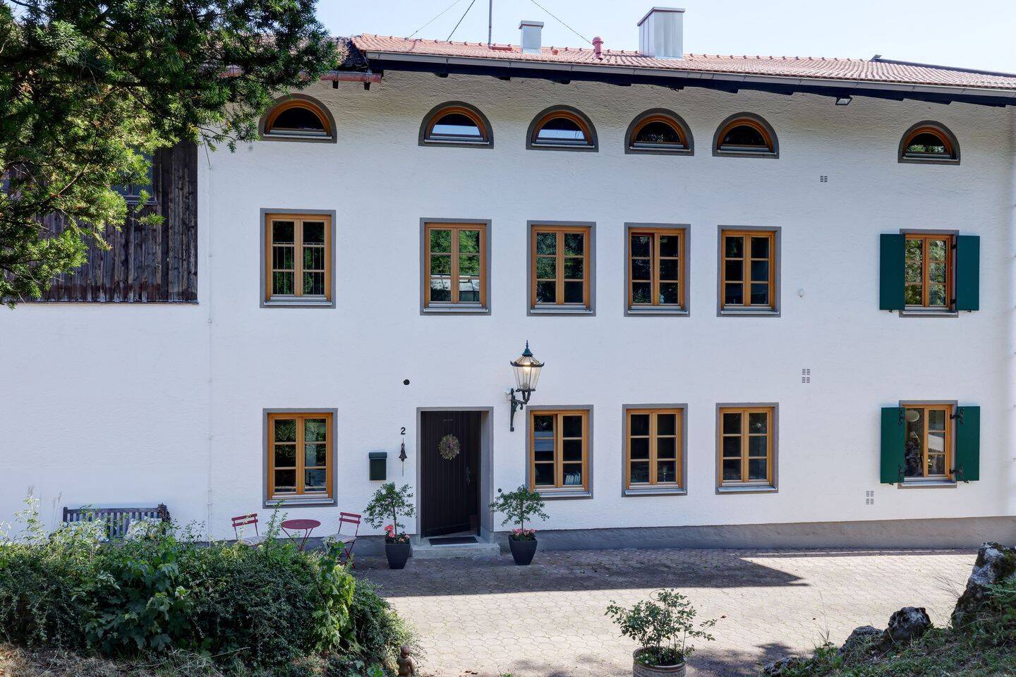 Historischer Landsitz mit über 1500 qm Gebäudefläche, 82544 Egling