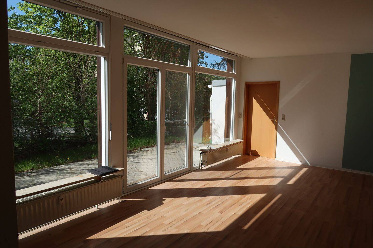 image-72516875