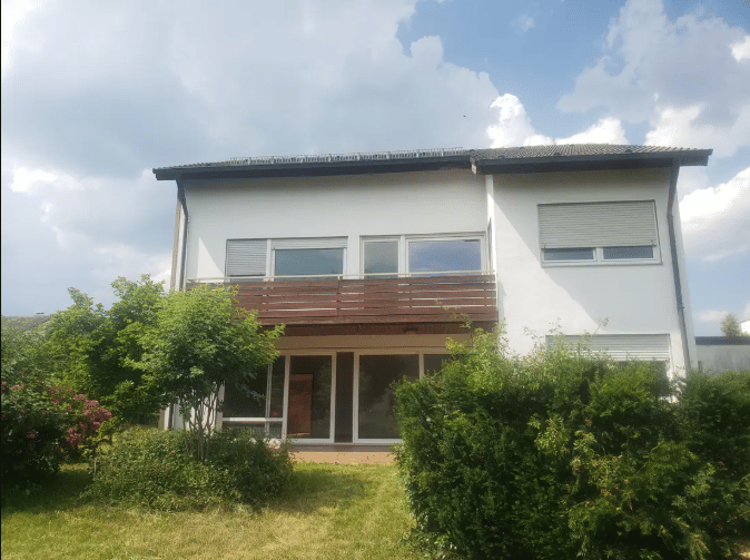Solides Einfamilienhaus mit vielfältigen Gestaltungsmöglichkeiten, 86453 Dasing