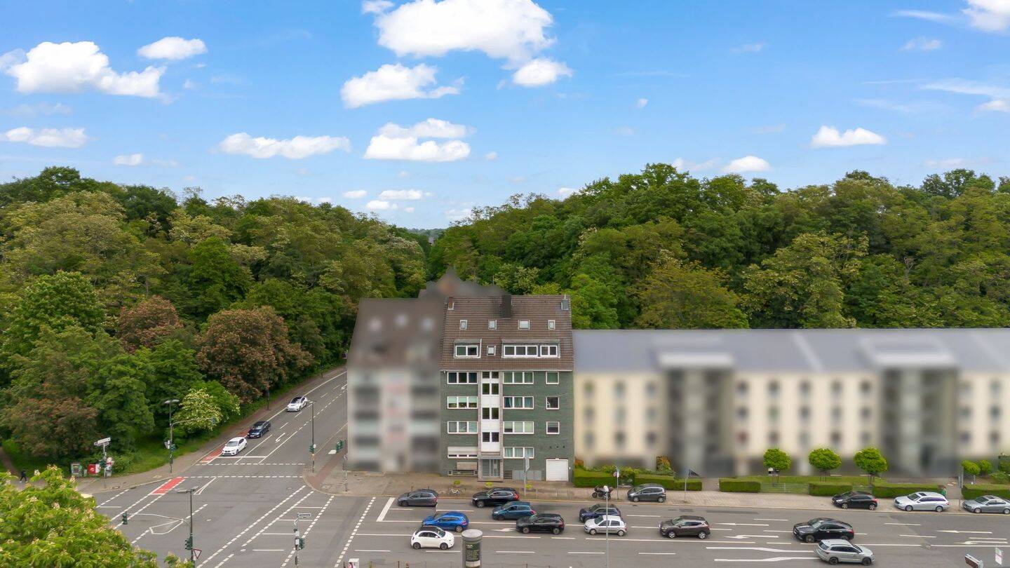 Sicheres Investment in ein gepflegtes Mehrfamilienhaus mit viel Potenzial in toller Lage, 40625 Düsseldorf (Gerresheim Ludenberg)