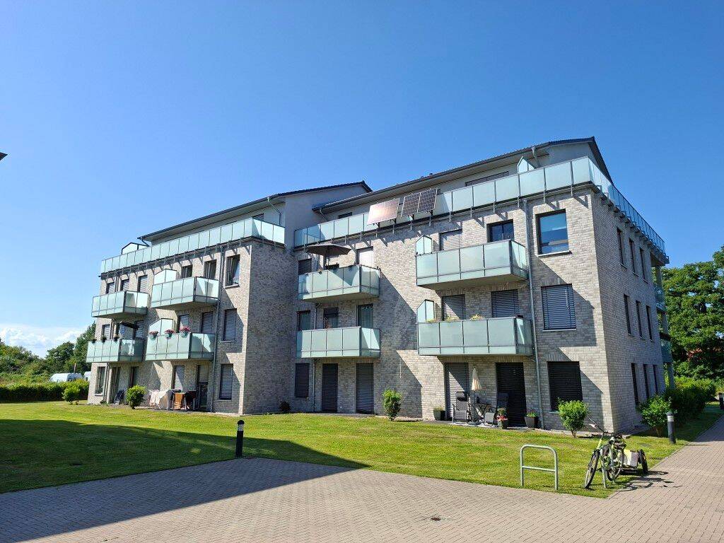 Modernes Wohnen mit sonniger Dachterrasse, 25746 Heide
