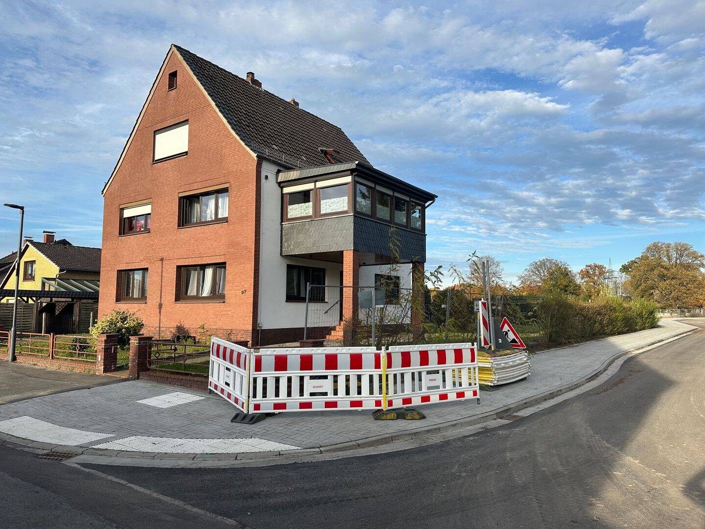 „Top gepflegtes/Massives Mehrfamilienhaus in ruhiger Wohnlage  von HB-Rönnebeck“, 28777 Bremen (Blumenthal Farge Lüssum-Bockhorn Rekum Rönnebeck)