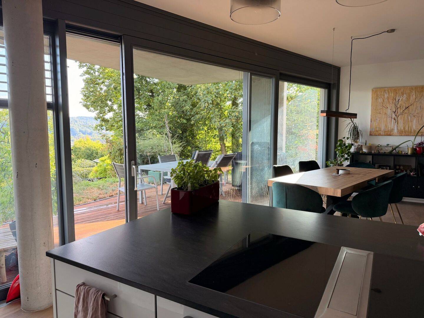 Modern apartment 121m2, 2 bedrooms, fully furnished temporary lease, panoramic view, central but green, 73728 Esslingen am Neckar