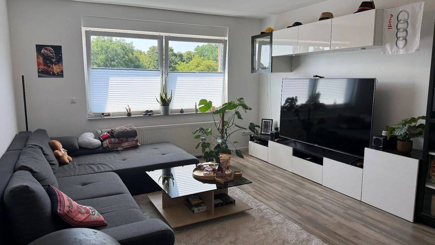 Moderne 2-Zimmer Balkonwohnung mit Einbauküche in Longerich!, 50739 Köln (Nippes Bilderstöckchen Longerich Mauenheim Weidenpesch)