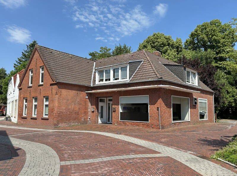 Wohn- und Geschäftshaus inmitten vom Pewsum, 26736 Krummhörn