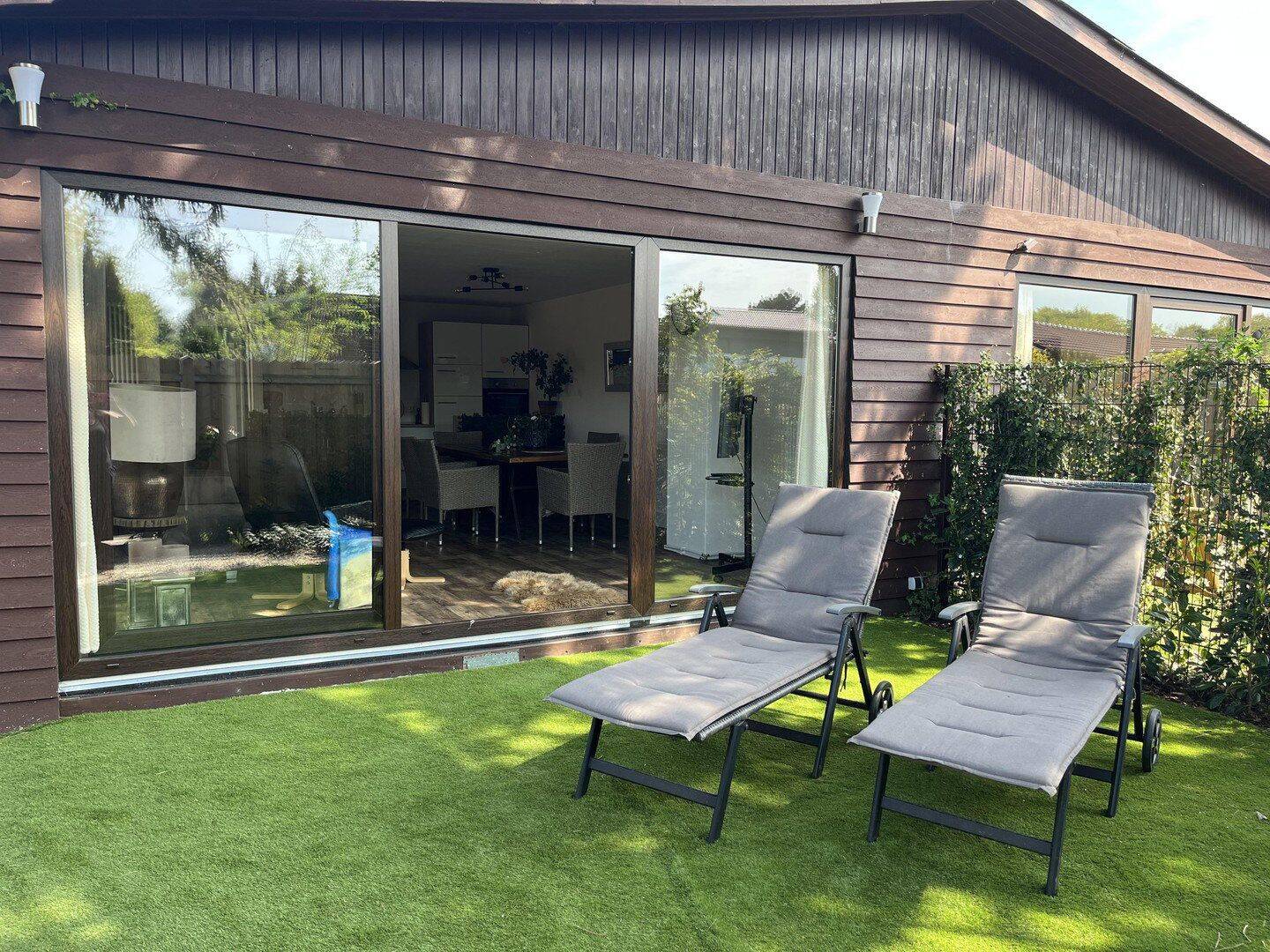 Bungalowhälfte, eigenen sonnigen Garten, überdachte Terrasse,, 23669 Timmendorfer Strand
