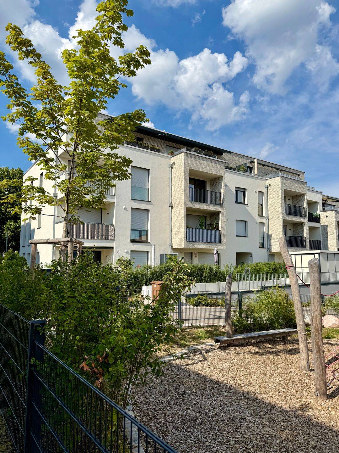 Erstbezug: Hochwertige 3-Zimmer-Neubauwohnung mit Remstalblick, Markenküche & 2 TG-Stellplätzen, 71404 Korb