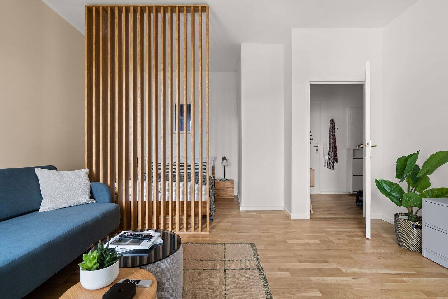 Studio-Apartment mit Balkon & Vollausstattung in Neukölln, 12047 Berlin (Neukölln Kolonie Freie Stunde)