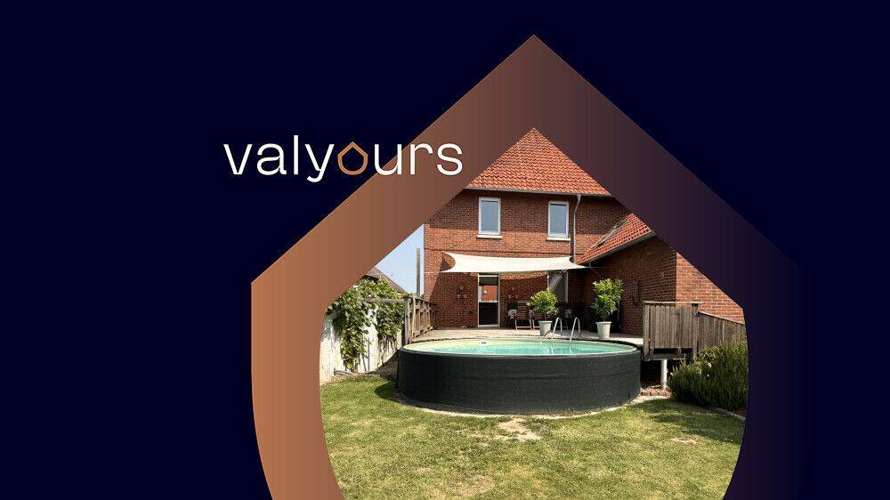 Modernisiertes Einfamilienhaus mit 8 Zimmern, Pool, Kamin & Garten in Seggebruch (ohne Provision), 31691 Helpsen
