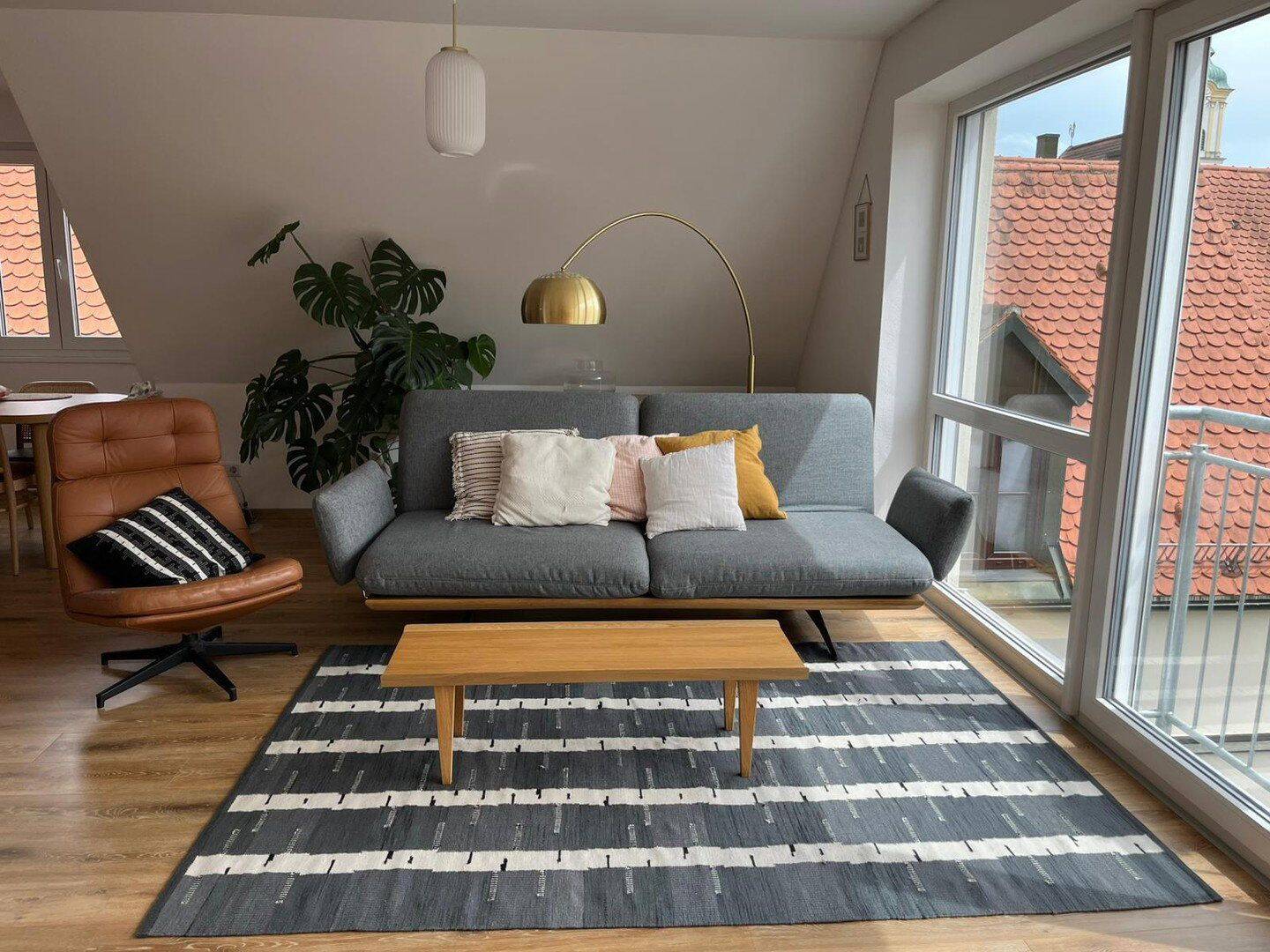 Moderne Penthouse-Wohnung mit großer Sonnenterrasse und schönem Ausblick im Herzen von Abensberg, 93326 Abensberg