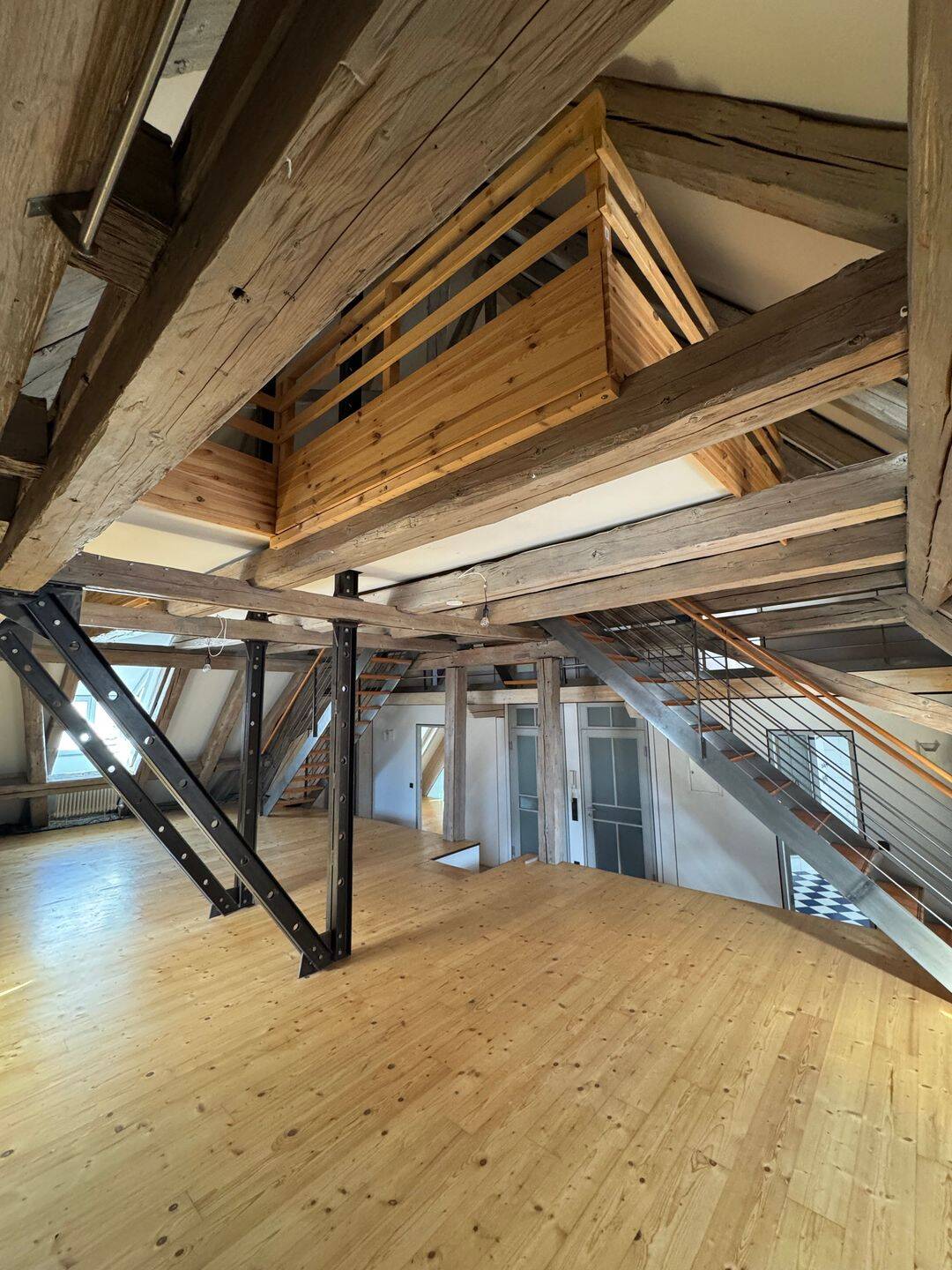 Sie lieben das besondere Flair? Außergewöhnliche 4,5-Zimmer-Maisonette-Wohnung im Herzen von Hüfingen, 78183 Hüfingen