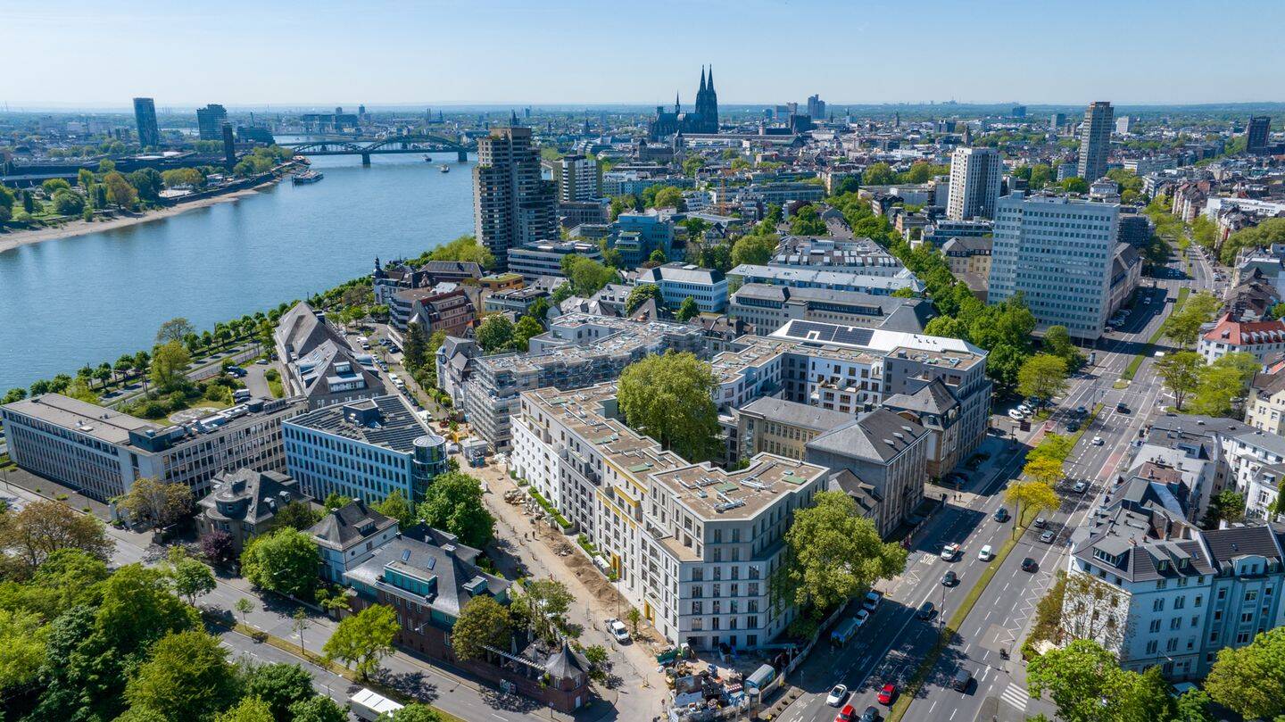 Viva Agrippina: Exklusive 6-Zimmer-Wohnung mit Dachterrasse