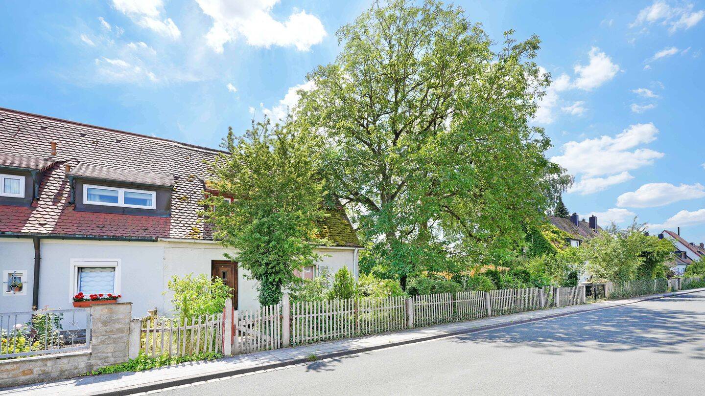 Seltenes Baugrundstück in Buchenbühl Platz für Ihr neues Zuhause, 90411 Nürnberg