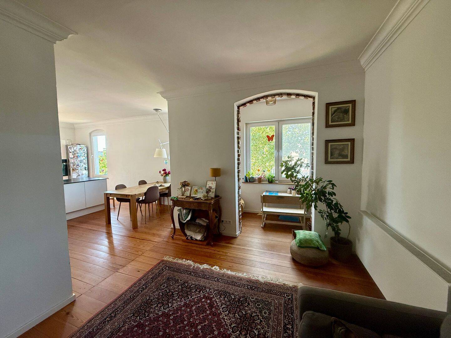 Charmante Altbauwohnung in der Ulmer Oststadt-Münsterblick, teilmöbliert und Garage, 89073 Ulm (Mitte Oststadt)