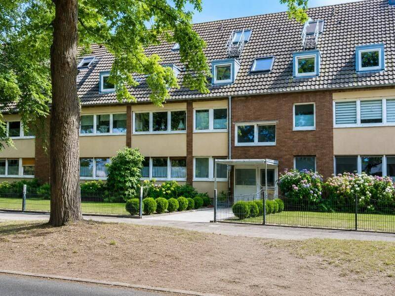Helle Maisonettewohnung mit Südbalkon in ruhiger Alleestraße – modernes Wohnen in Krefeld-Kempener Feld, 47803 Krefeld
