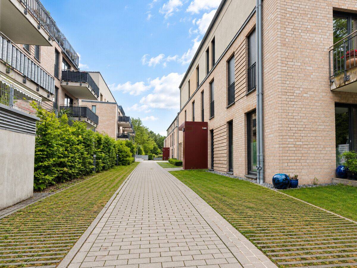 Neuwertige 3-Zimmer-Wohnung mit Balkon, Einbauküche und Tiefgarage, 28832 Achim