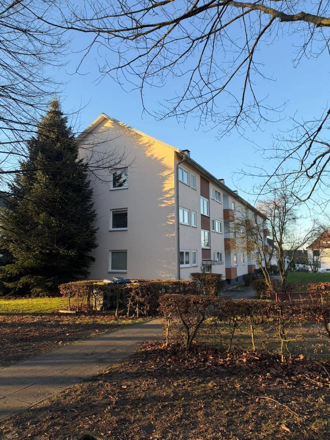 Helles 3-Zimmer-Apartment mit Balkon in Lage, 32791 Lage