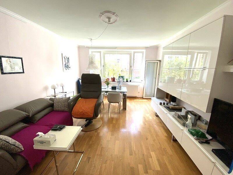 Möblierte 3-Zimmer-Wohnung mit Südwest-Loggia in top Lage Schwabing-West, 80796 München (Schwabing-West)