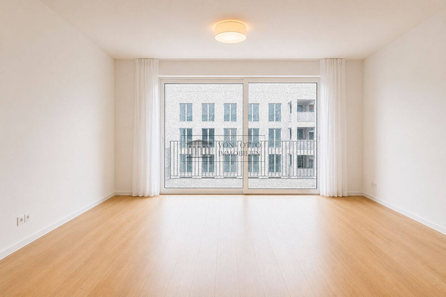 Kernsanierte 2-Zimmer-Wohnung mit Tiefgaragenplatz in Bornheim, 53332 Bornheim