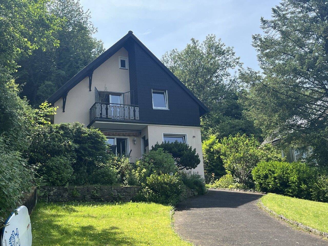 Freistehendes Einfamilienhaus mit Garten und Siebengebirgsblick in Muffendorf, 53177 Bonn