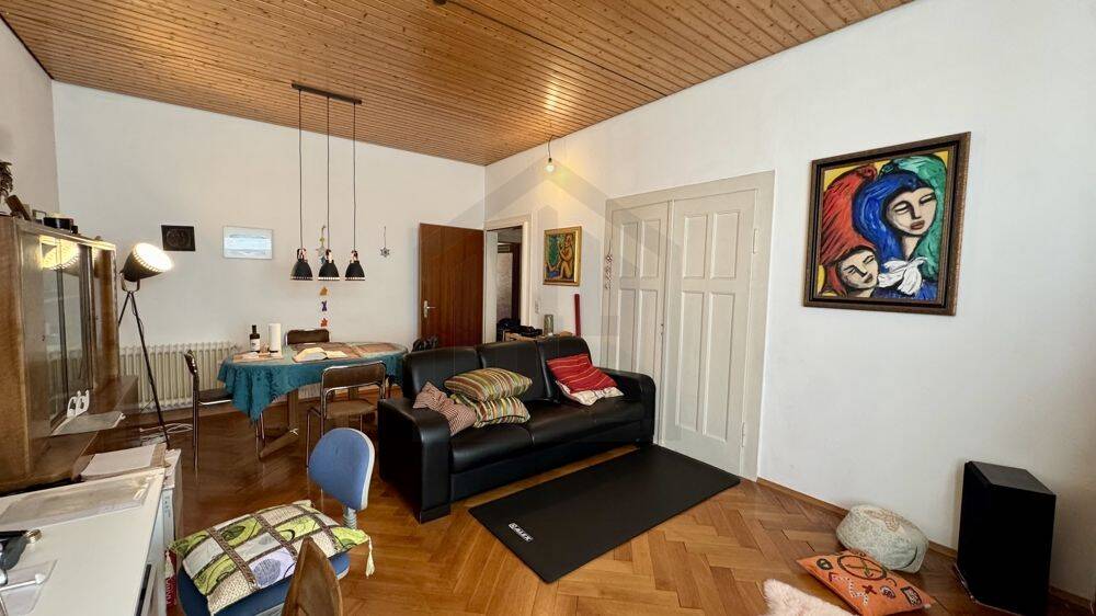 Großzügige Altbauwohnung mit Charakter – 4 Zimmer im gepflegten Mehrfamilienhaus, 76137 Karlsruhe